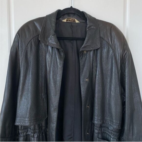 SIBYLLE LYN || vintage leather jacket - Picture 7 of 15